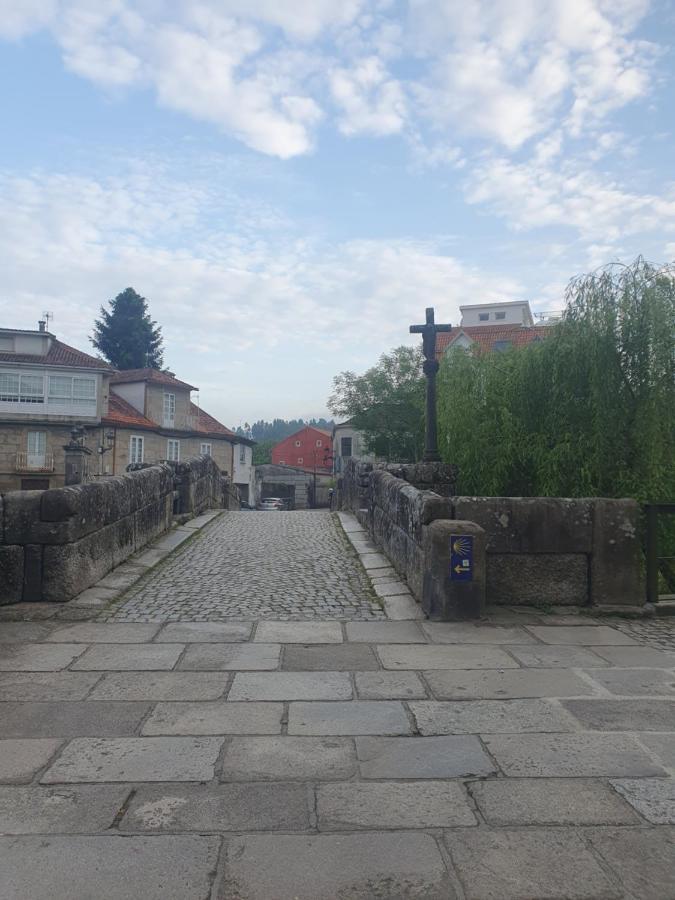 Alojamiento Ponte Romana Lägenhet Caldas De Reis Exteriör bild